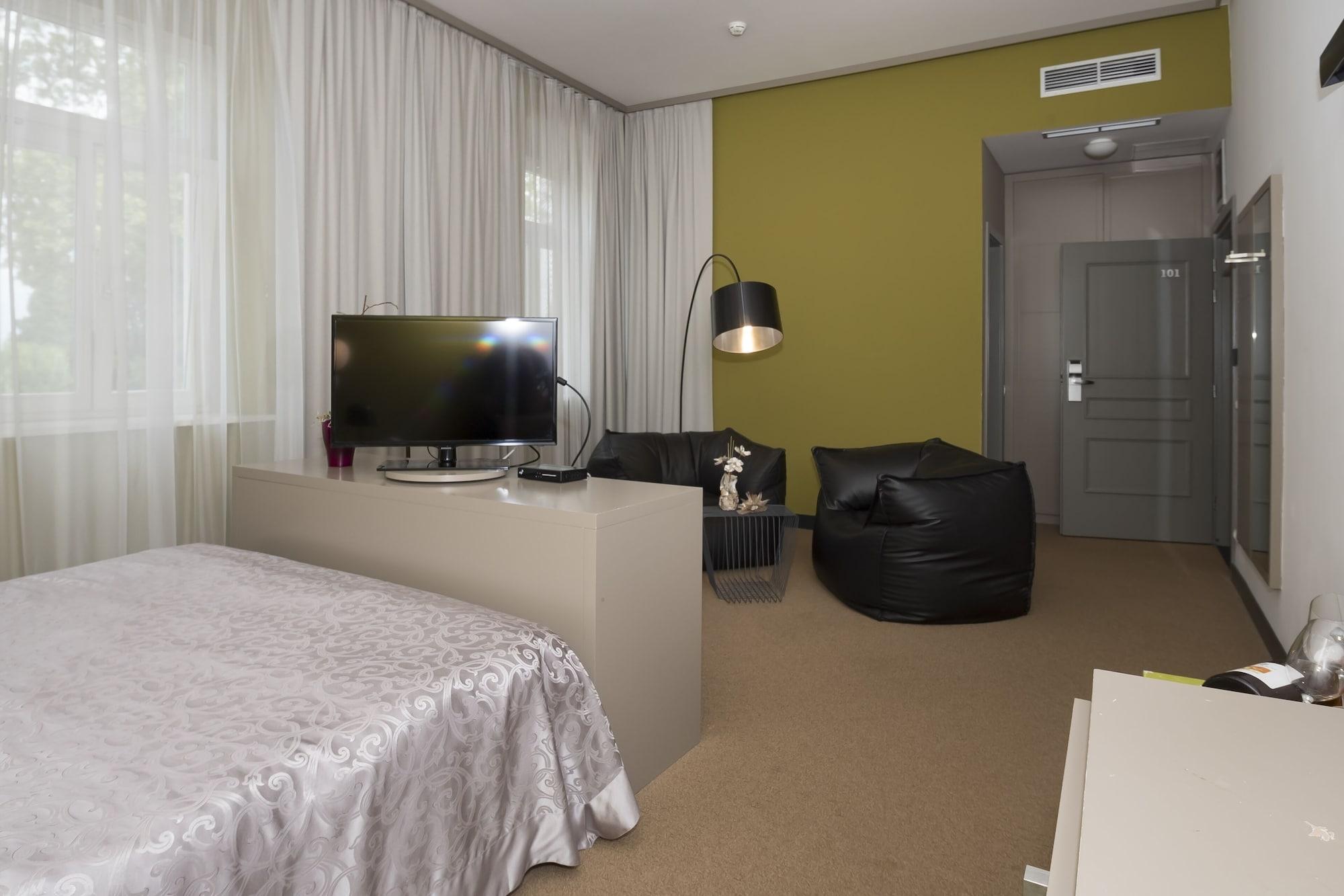Hotel Amfiteatar Pola Esterno foto
