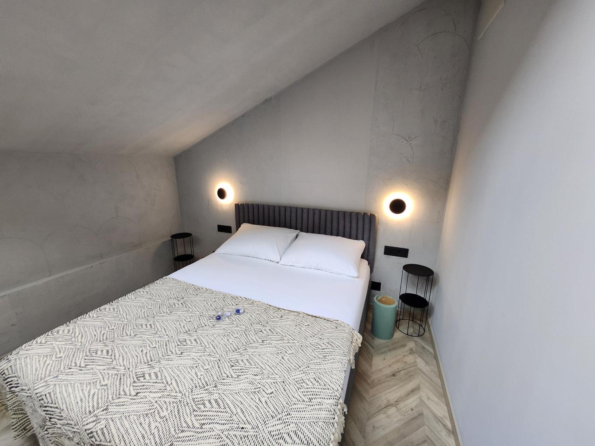 Hotel Amfiteatar Pola Esterno foto